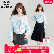 keiko纯净蓝色蝴蝶结饰v领衬衫2024春夏法式气质小个子泡泡袖上衣