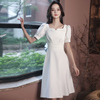 2024白色晚礼服裙平时可穿气质轻奢高端洋装法式连衣裙方领显瘦夏