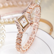 时尚手链手表女款钢带水钻腕表，菱形个性石英表，金色女士镶钻时装表