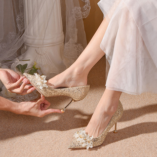 结婚鞋女新娘鞋秀禾主婚纱两穿2024年春季香槟色高跟鞋不累脚