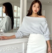 韩国sweetglam纯色蝙蝠袖t恤女上衣，一字露肩褶皱设计秋冬绒衫
