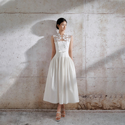 越南小众品牌花朵刺绣无袖，百褶连衣裙气质修身蕾丝，拼接白色长裙女