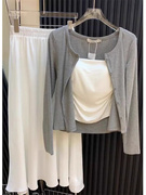 灰色冰丝针织防晒开衫，女薄款披肩夏季配吊带裙，短款罩衫两件套上衣