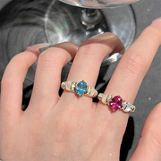 欧美高级感小众设计天然白母贝(白母贝)海蓝宝石，红刚玉蛋形精致百搭戒指