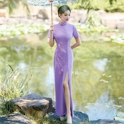 2023年紫色旗袍高贵优雅复古中国风短袖年轻款长款走秀连衣裙