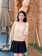内搭打底衫女韩版修身型米，白色洋气羊毛针织衫低圆领，长袖套头上衣