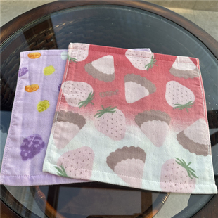 出口日本原单草莓葡萄，纱布卡通可爱纯棉，柔软全棉薄款吸水小方巾