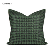 现代简约轻奢墨绿色麂皮绒编织纹理靠垫抱枕沙发客厅样板房方枕