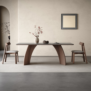 实木岩板餐桌现代简约胡桃色饭桌家用意，式极简灰色长方形岩板餐桌