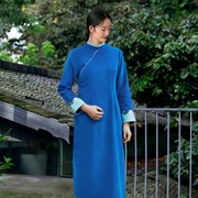 蓝色手工刺绣灯芯绒旗袍，拼色棉服冬季新中式，夹棉打底保暖连衣裙