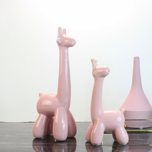 北欧简约现代粉色陶瓷气球长颈鹿家居样板间儿童房动物装饰品摆件