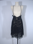 黑色蕾丝镂空拉链背带裙法式无袖，中长款连衣裙韩版流行港风半身裙