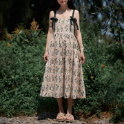 芝士日洋柑枝---甜美雏菊吊带连衣裙，夏方领碎花，刺绣田园风背带裙