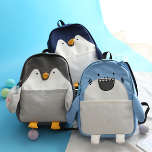 日系企鹅双肩包女帆布可爱动物形背包小学生初中生书包轻便旅行包