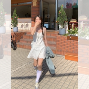 白色吊带蕾丝法式连衣裙女2024年夏季韩系收腰，气质显瘦裙子潮