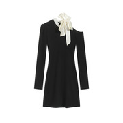 法式黑色针织连衣裙女秋冬气质绑带露肩，包臀性感小众设计感短裙子