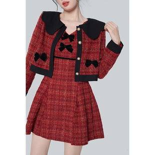 v领红色背心连衣裙秋冬季甜美娃娃领外套，小香风高级感裙子