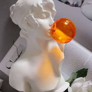 橙色吹泡泡女孩雕像北欧现代客厅艺术人物雕塑摆件橱窗家居装