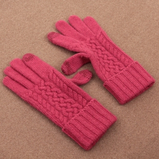 日本文艺针织羊毛手套女冬季保暖纯玫红色麻花触屏不加绒分指户外