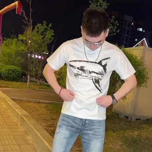 大鲨鱼字母印花男士t恤衫韩版修身短袖上衣夏季潮流帅气圆领体恤