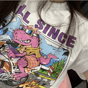 加州女孩 粉色小恐龙 涂鸦印花短袖TEE~韩国复古学院宽松卡通T恤