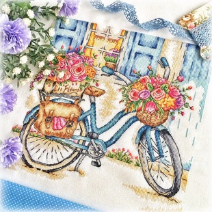 十字绣印花DMC绣线QT2143 杂志款 送花的自行车高CT绣布简单小图
