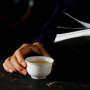 德化陶瓷单茶杯(单茶杯，)满60ml纯白亮白羊脂玉透明釉矮小碗杯中容