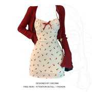 大码胖mm甜辣妹甜美撞色吊带裙，女夏季红色，开衫+碎花裙两件套