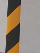 黄黑色(黄黑色)警示胶带宽，5cm医院地面隔离划线反光条防氺耐磨自粘不透底
