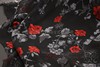 黑色底红色玫瑰花印花雪纺布料，夏季透明衬衫，连衣裙舞台服时装面料