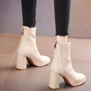 白色粗跟短靴女2023秋冬加绒方头法式高跟鞋马丁裸靴瘦瘦靴子