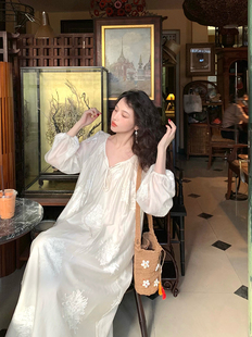 酒午法式温柔风2024女春新天丝绣花长裙，高级感白色长袖仙仙连衣裙