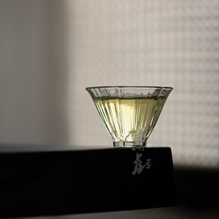 日式花瓣小茶杯个人单杯复古耐热玻璃品茗杯透明水晶主人杯闻香杯