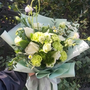 武汉鲜花快递速递11朵白玫瑰绿色康乃馨，武汉门店实体花店