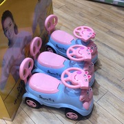小猪儿童佩奇扭扭车带音乐滑行溜溜车四轮滑行车1-2岁宝宝玩具车