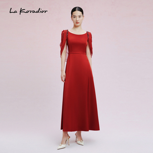 三醋酸lakoradior拉珂蒂，红色斗篷袖连衣裙，女长款礼服裙子