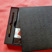 苏达简约软皮商务笔记本25k记事本，精美外壳外送钢笔