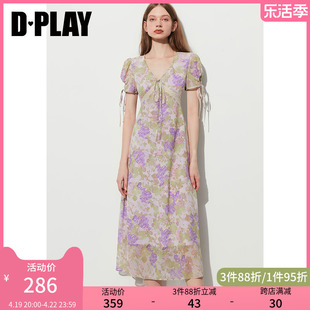 DPLAY夏新法式度假风紫调鸢尾蕾丝花边抽绳设计印花连衣裙