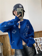 刺绣设计感宝蓝色毛衣外套，女北极绒宽松宇宙，针织开衫2022秋季