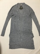 w*hoau灰色，针织中长款长袖针织衫精致logo口袋气质小码