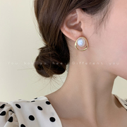 复古大珍珠耳环女轻奢高级感气质耳钉法式2024大气耳饰品