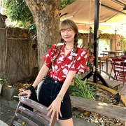 日系少女~夏季文艺度假风港味复古红色，印花衬衫显瘦翻领短袖上衣