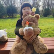 正版生日快乐的小熊玩偶娃娃，毛绒玩具泰迪公仔男孩生日礼物女生