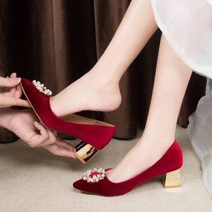 新娘秀禾服婚鞋粗跟不累脚平时可穿红色高跟鞋女结婚禾秀婚纱两穿