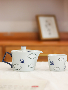 日本进口有田烧陶瓷茶具手绘白云燕子茶壶茶杯马克杯复古瓷器