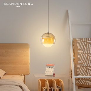 北欧玻璃小吊灯琥珀色，现代简约三头灯具创意个性，高级感卧室床头灯