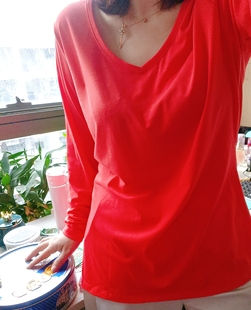 亮丽桔红色大码胖mm长袖，v领t恤衫四季通用款，简约纯色打底上衣女装