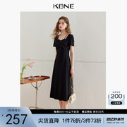 kbne连衣裙女黑色挂脖长裙，2024夏季气质，今年流行漂亮小黑裙子