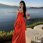 法式超好看红色连衣裙女夏季2024海边度假沙滩裙性感开叉长裙