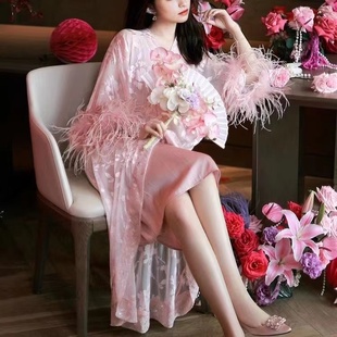 新中式新娘晨袍仙女结婚敬酒服订婚礼服，国风奢华羽毛，睡袍连衣裙冬